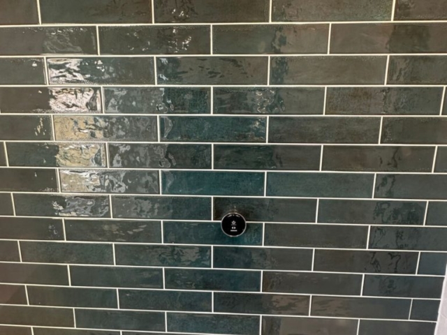 Bathroom wall finish